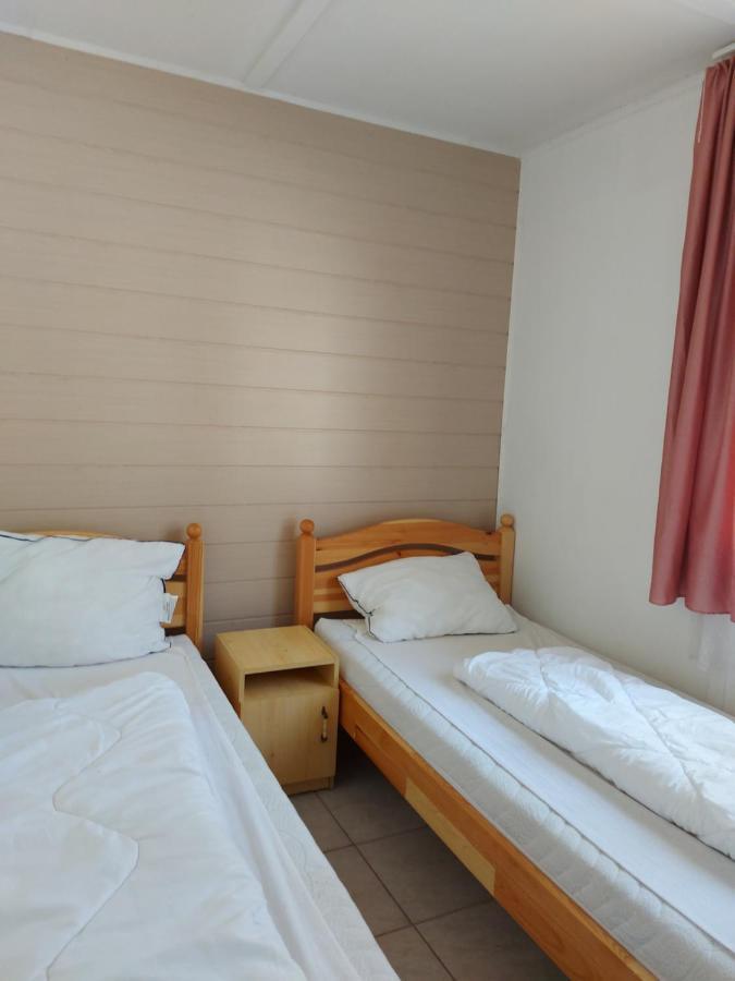Tulipan Bungalow Camping Resort Gyenesdiás Exteriör bild