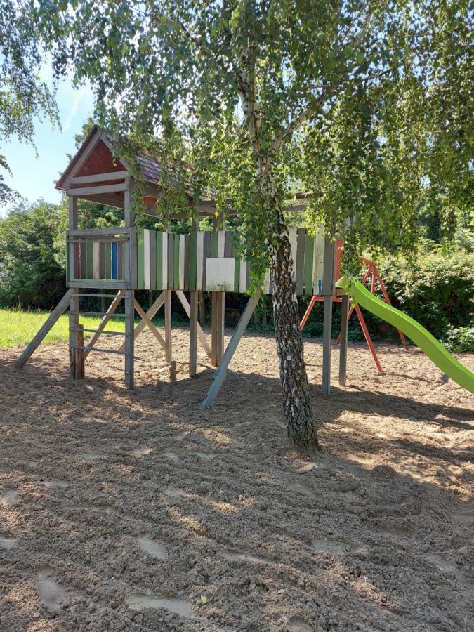 Tulipan Bungalow Camping Resort Gyenesdiás Exteriör bild
