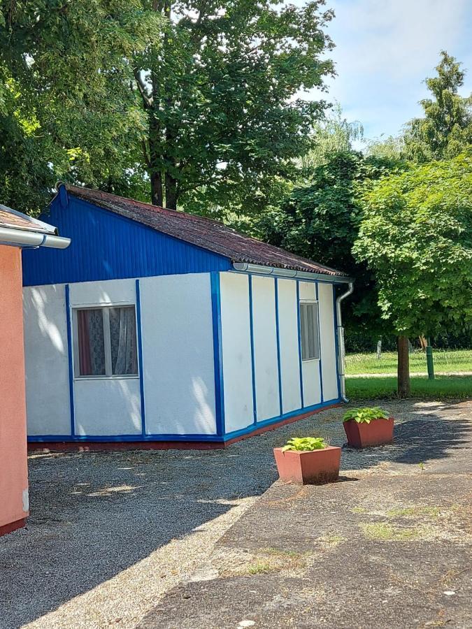 Tulipan Bungalow Camping Resort Gyenesdiás Exteriör bild